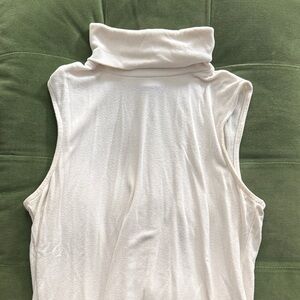 Banana Republic Cream Sleeveless Turtleneck Blouse
